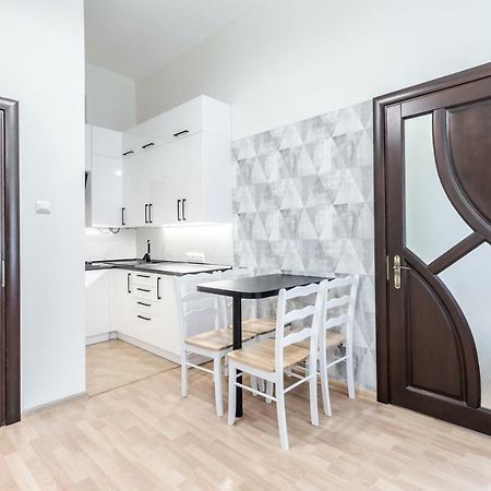 Inshiapartments On Bohomolʹtsya Str ลวีฟ ภายนอก รูปภาพ